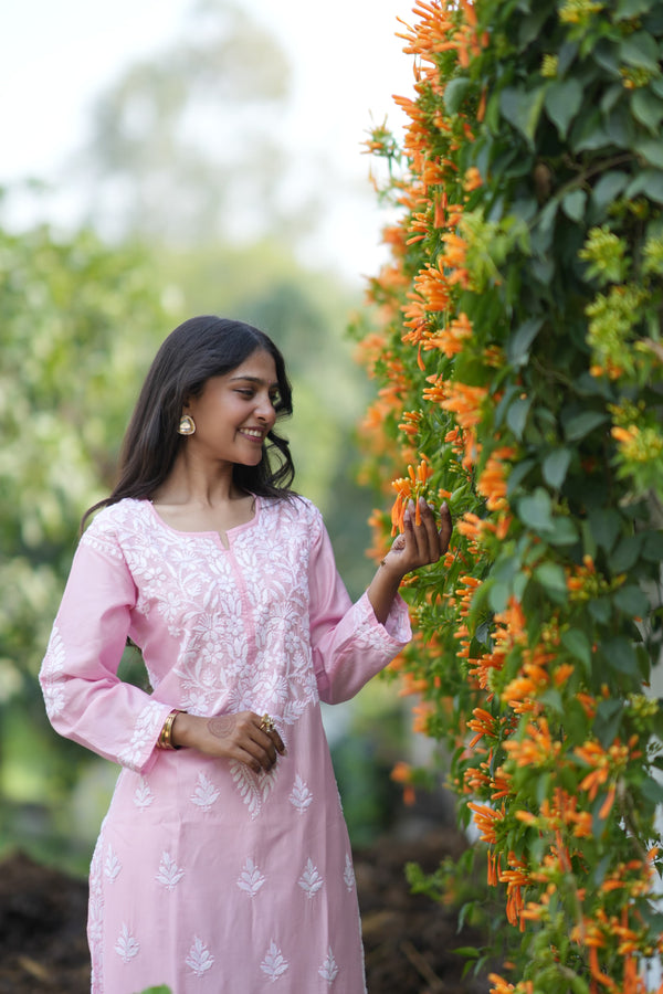 Hina Modal Chikankari kurti in Pink